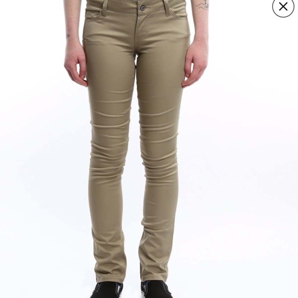 NWOT: Dickies khaki size 5 skinny jeans